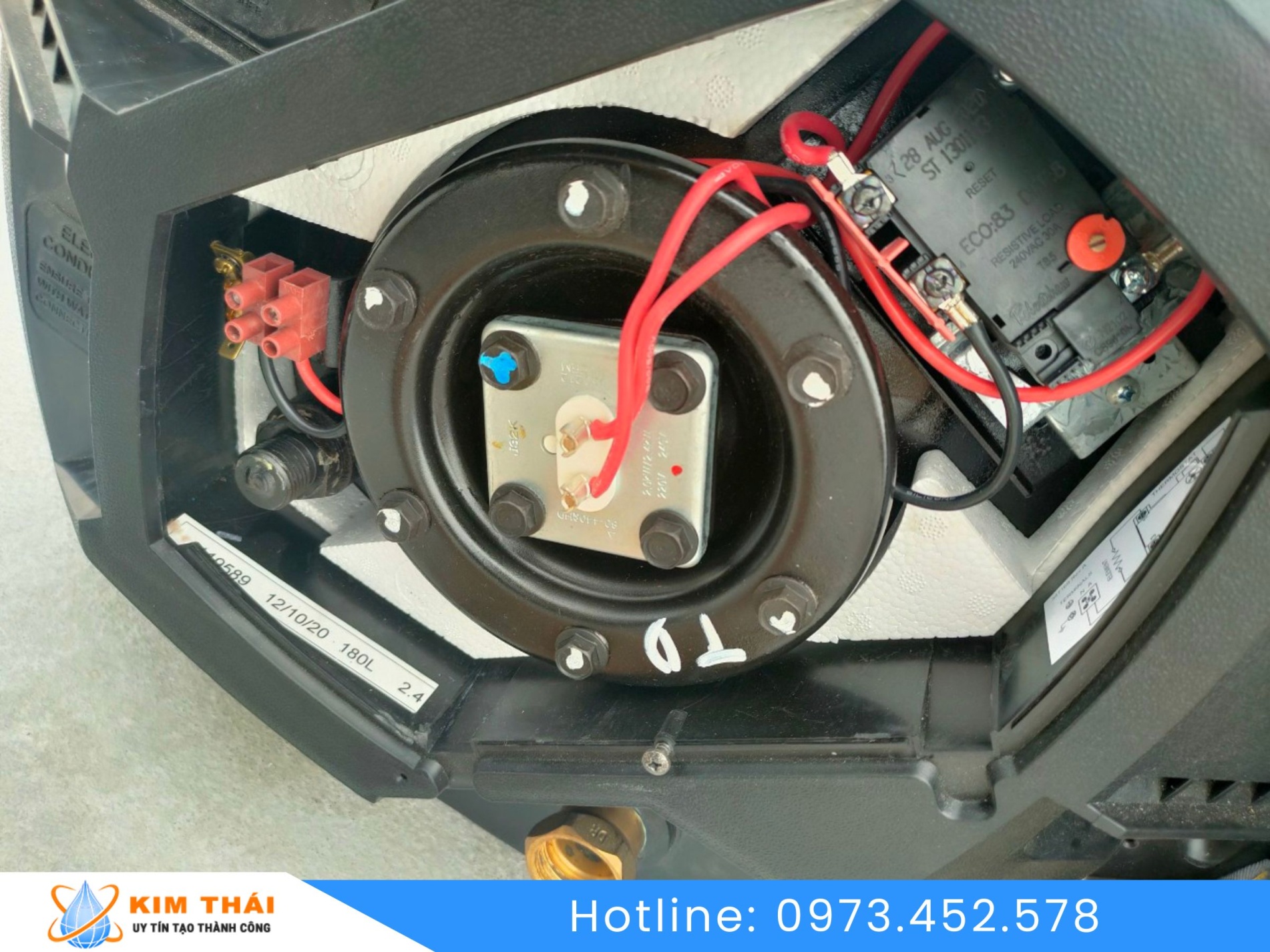 may nuoc nong nang luong mat troi solahart 180l premium 1
